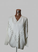 Load image into Gallery viewer, Soft Cream Diamond Jumper