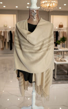 Load image into Gallery viewer, Caramel Wrap