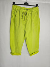 Load image into Gallery viewer, Lime Green 3/4 Magic Shorts 16/20
