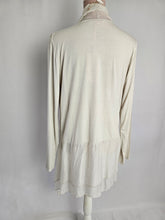 Load image into Gallery viewer, Sand Silk Mix Edged Open Front CardI
