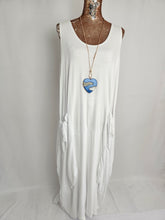 Load image into Gallery viewer, White Sleeveless Front Pocket Dress
