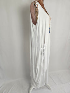 White Sleeveless Front Pocket Dress