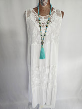 Load image into Gallery viewer, White Crochet And Lace Sleevless Dress
