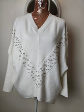 Load image into Gallery viewer, Soft Cream Diamond Jumper
