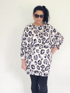 Animal Batwing Sleeve Long Top