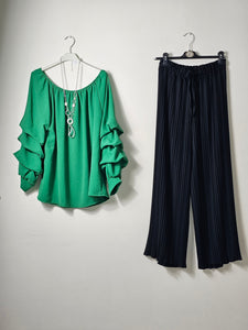 Emerald Green Ruched Sleeve Blouse