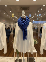 Load image into Gallery viewer, Batwing Cream Soft Knit Jumper
