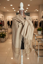 Load image into Gallery viewer, Caramel Wrap
