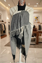 Load image into Gallery viewer, Cream Multicolour Wrap
