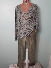 Load image into Gallery viewer, Italian suede khaki stretch trouser
