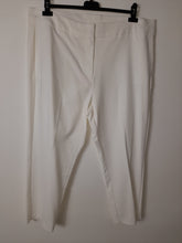 Load image into Gallery viewer, Cream  X Branded 3/4 Trouser 18
