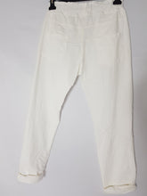 Load image into Gallery viewer, Cream magic Trouser Back to Basics Logo Leg 10/16
