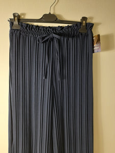 Black Pleated Trouser